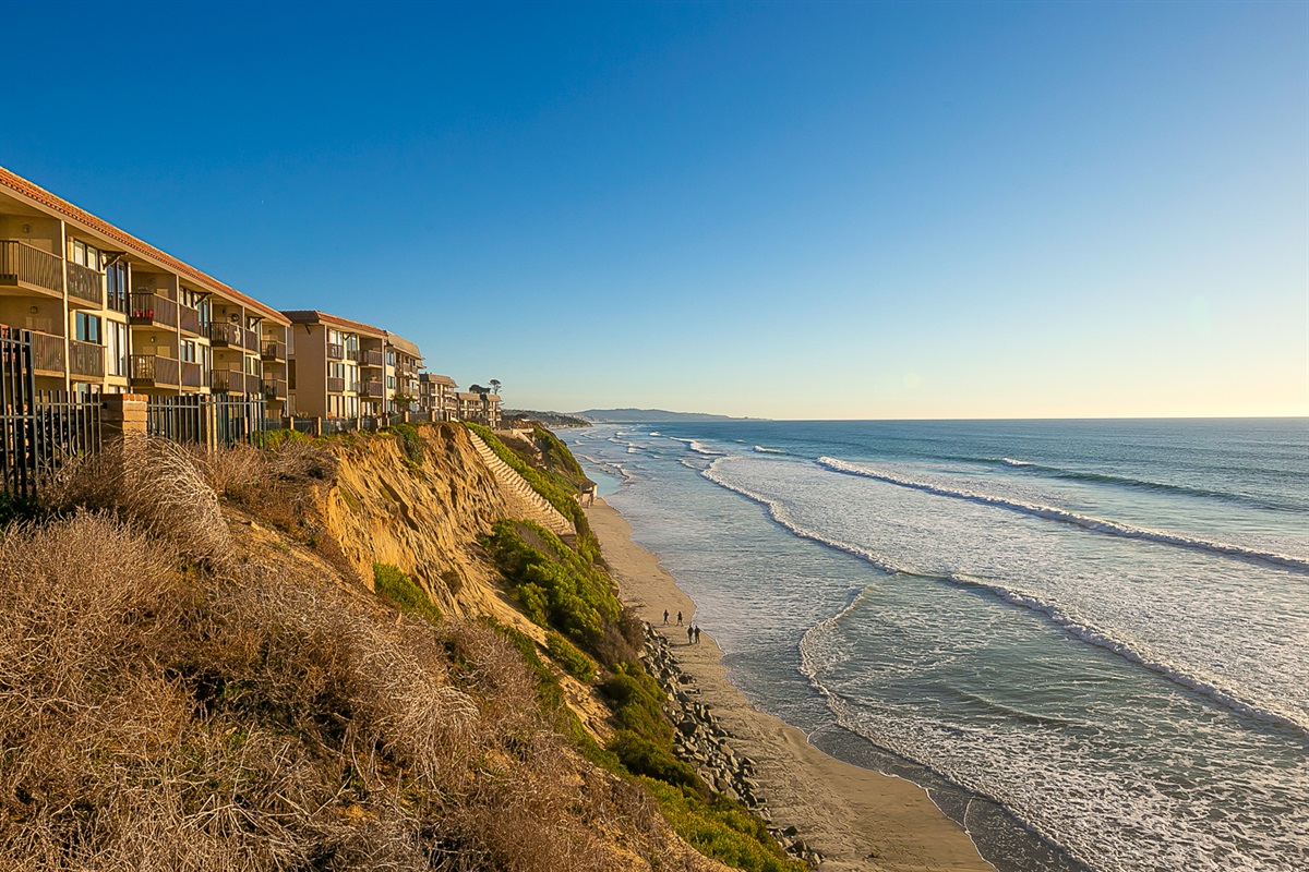 Del Mar Shores Oceanfront, One Bedroom Condo, Solana Beach, CA