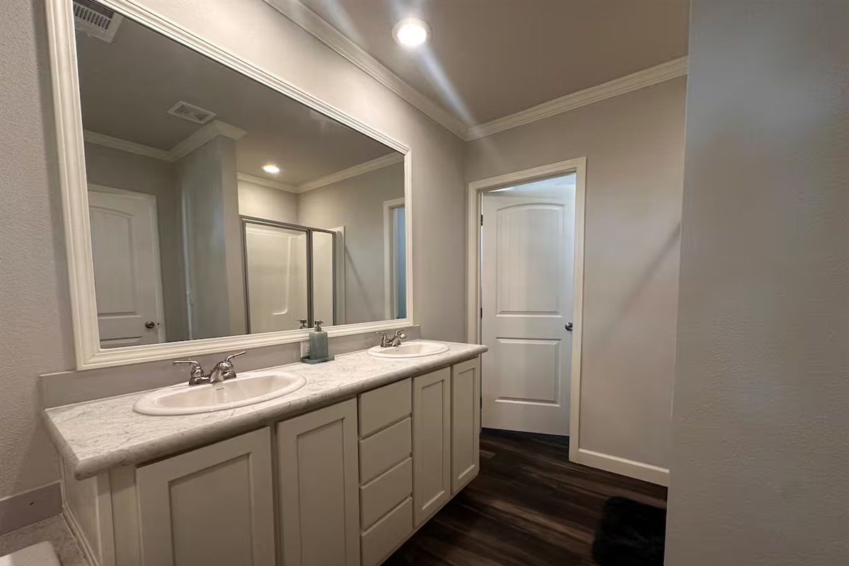Ensuite