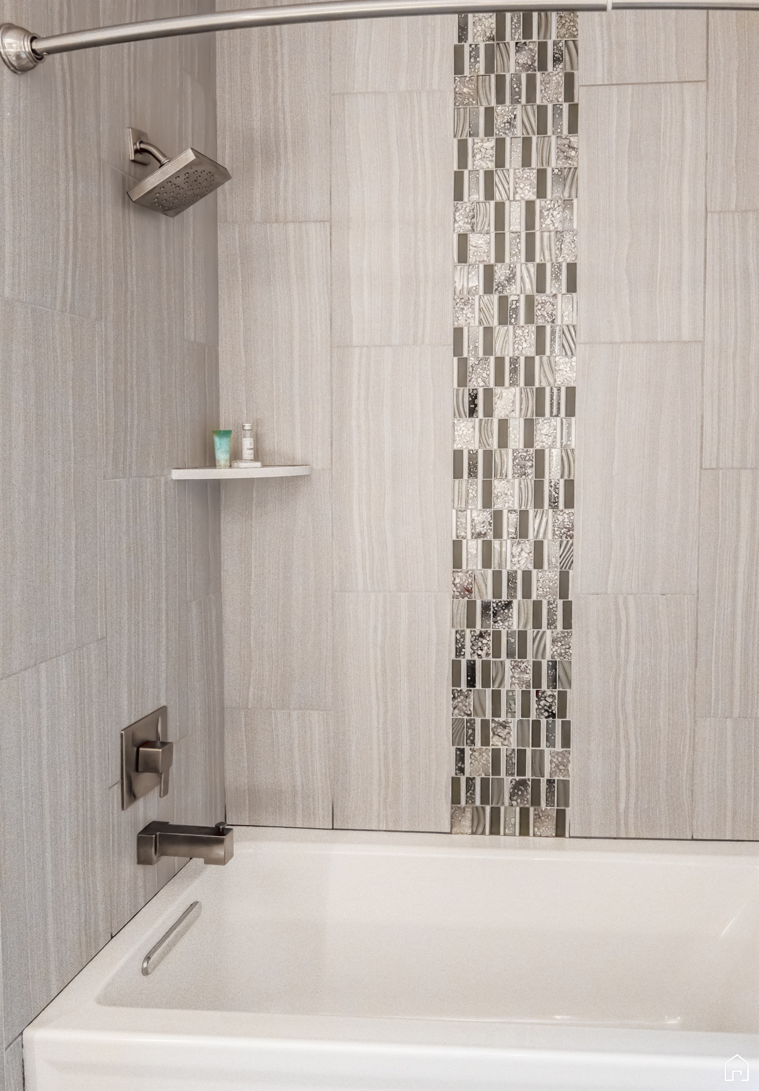 Guest bathroom 2 shower