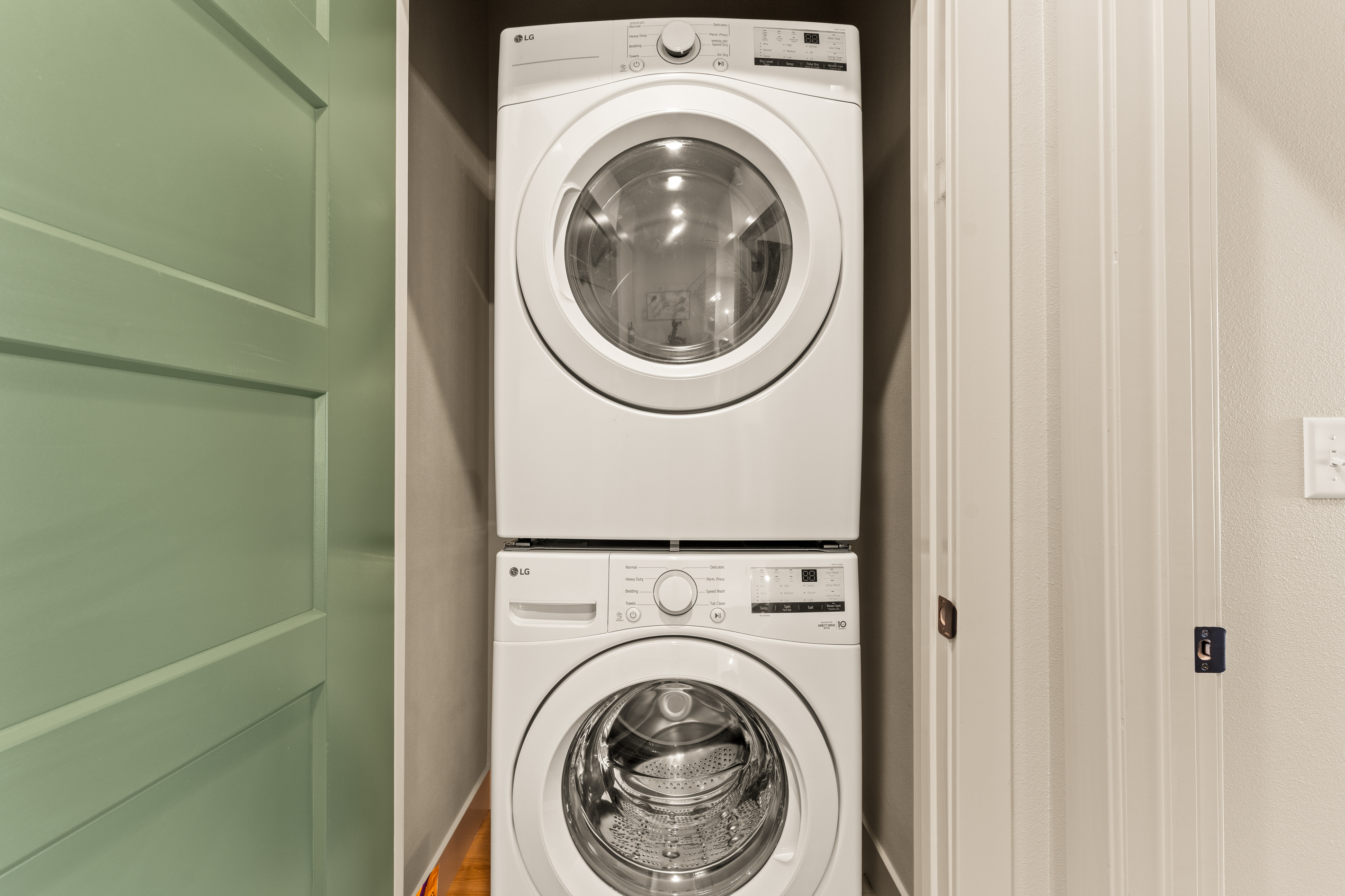 Convenient in-home washer and dryer on both floors make longer stays and large-group trips a breeze.