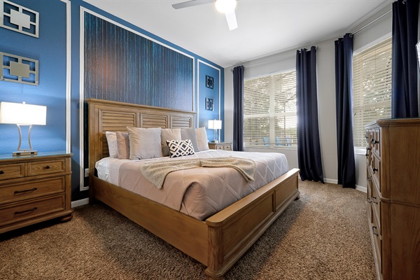 Newly renovated Downstairs King bedroom. All new furniture, new bedding, new mattress and smart tv. Also has en-suite bath