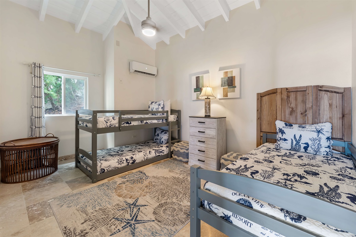 Cozy and welcoming, ideal for solo travelers or kids in the twin room.