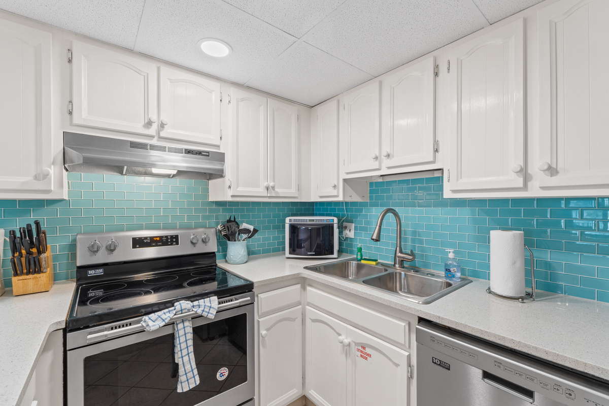 Full Kitchen