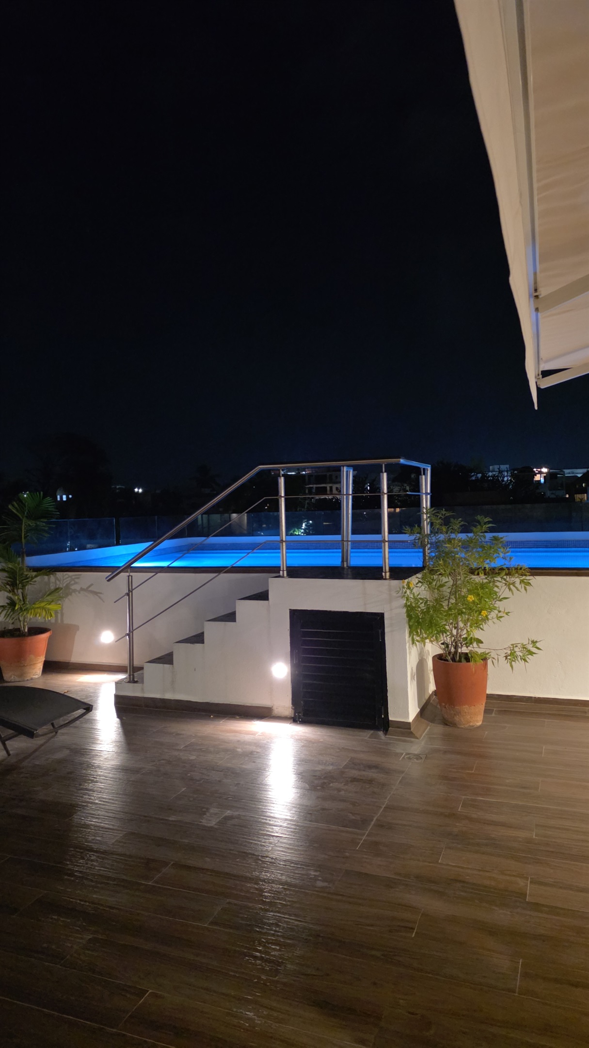 Roof top pool outside your front door.