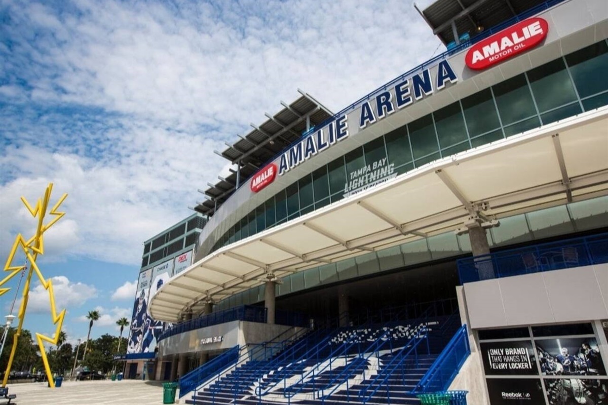 It's a short 12-minute drive to Amalie Arena!