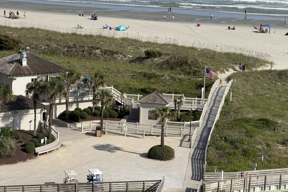 Beach Club Pool & Snack Bar and Beach Access