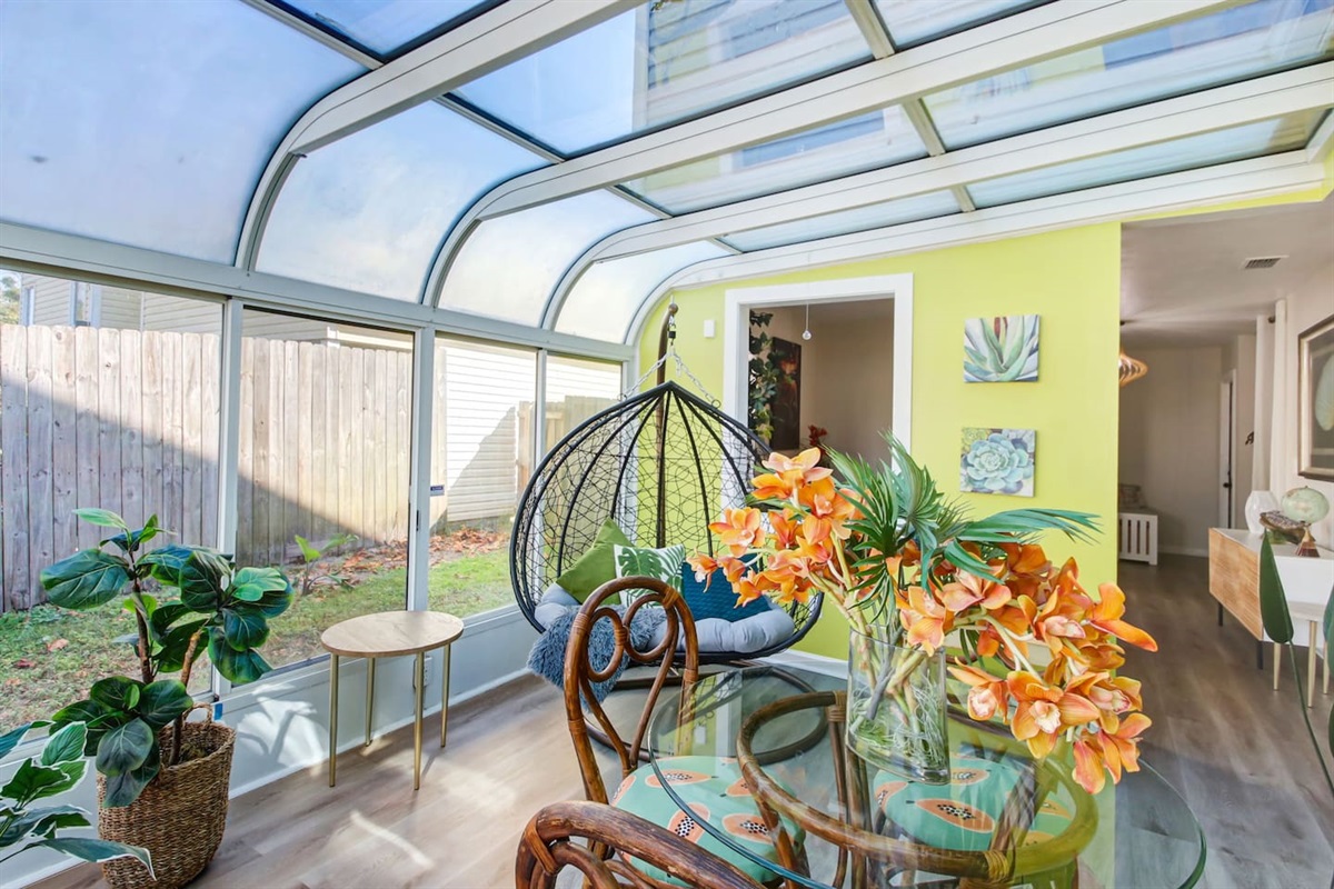 Enjoy the Florida sun - minus the bugs, in the beautiful solarium