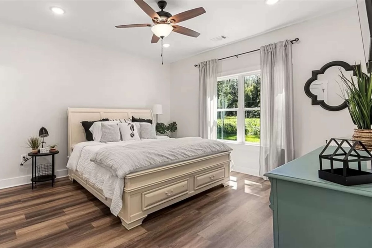 Get a good nights' rest on the king size bed in the master bedroom.