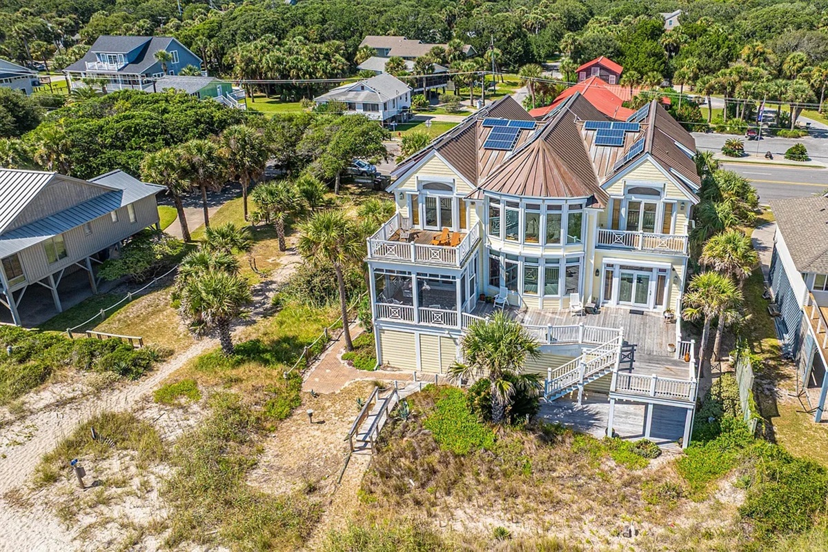 The Boat House Beach Side