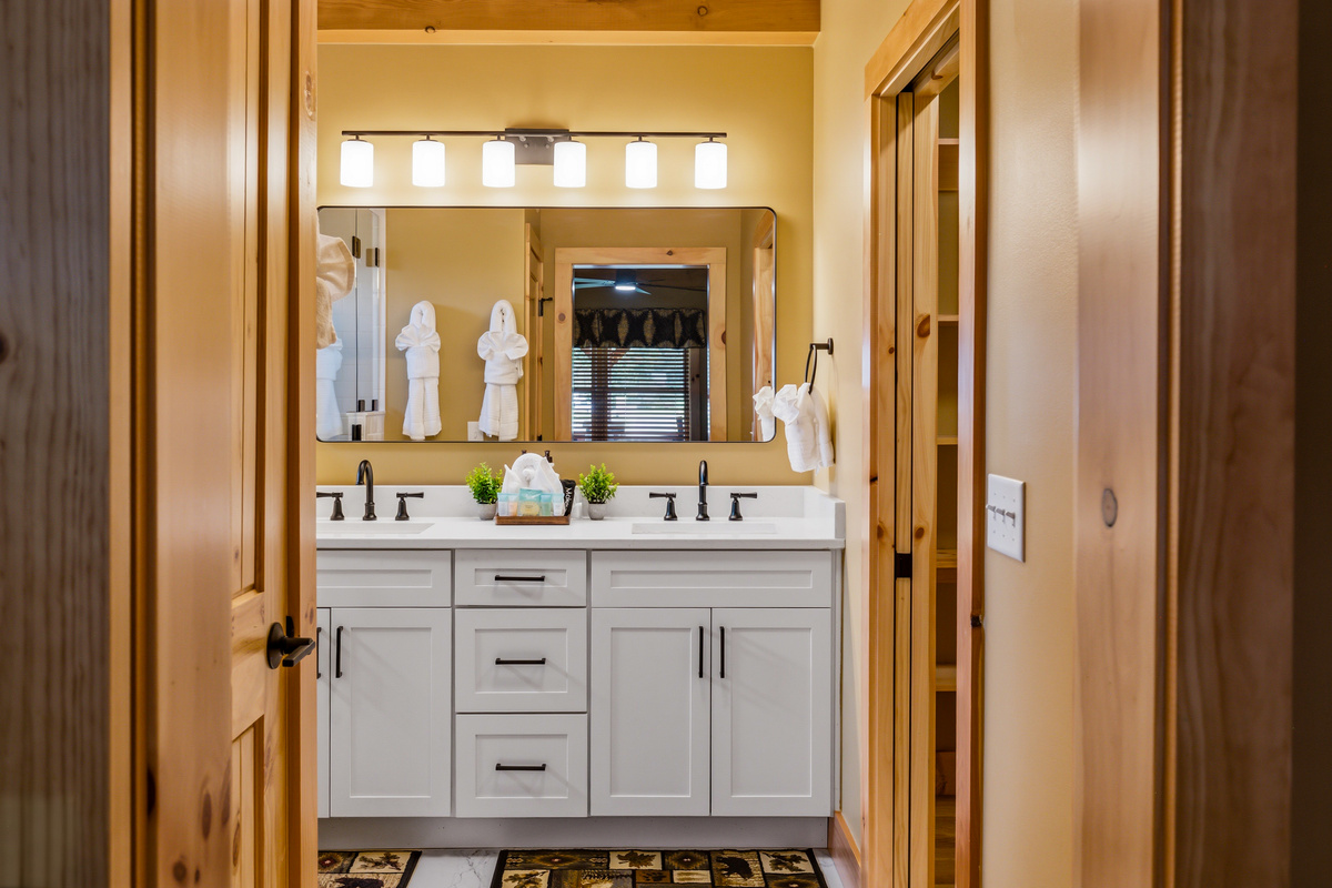 Large Mater Bath