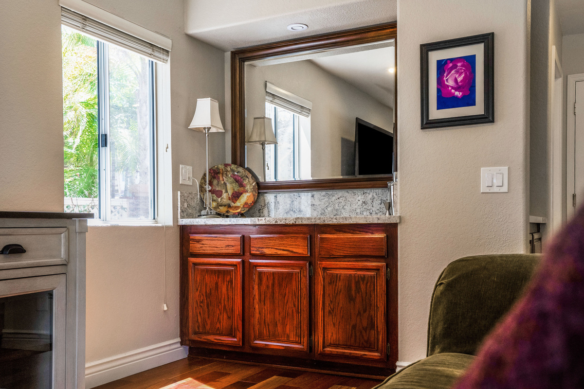 Bar Nook off of the Family Room