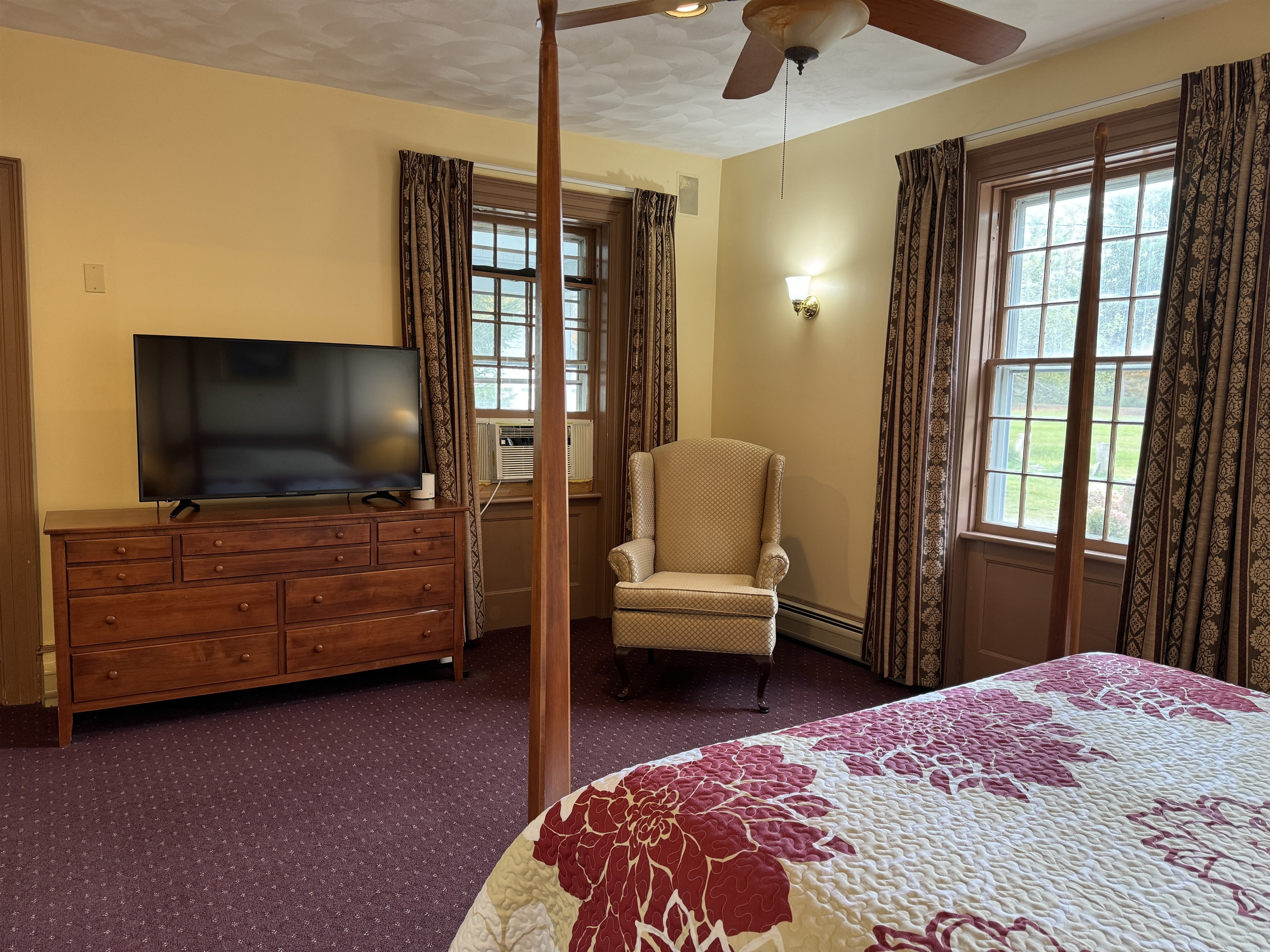 Guest room #2 with large Roku TV