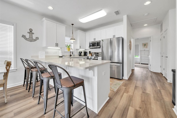 Cook as much or as little as you want in this fully stocked kitchen!