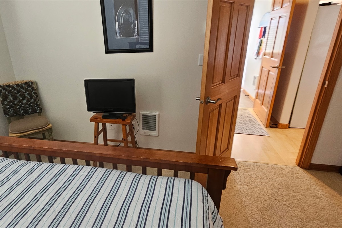 TV in main floor queen room