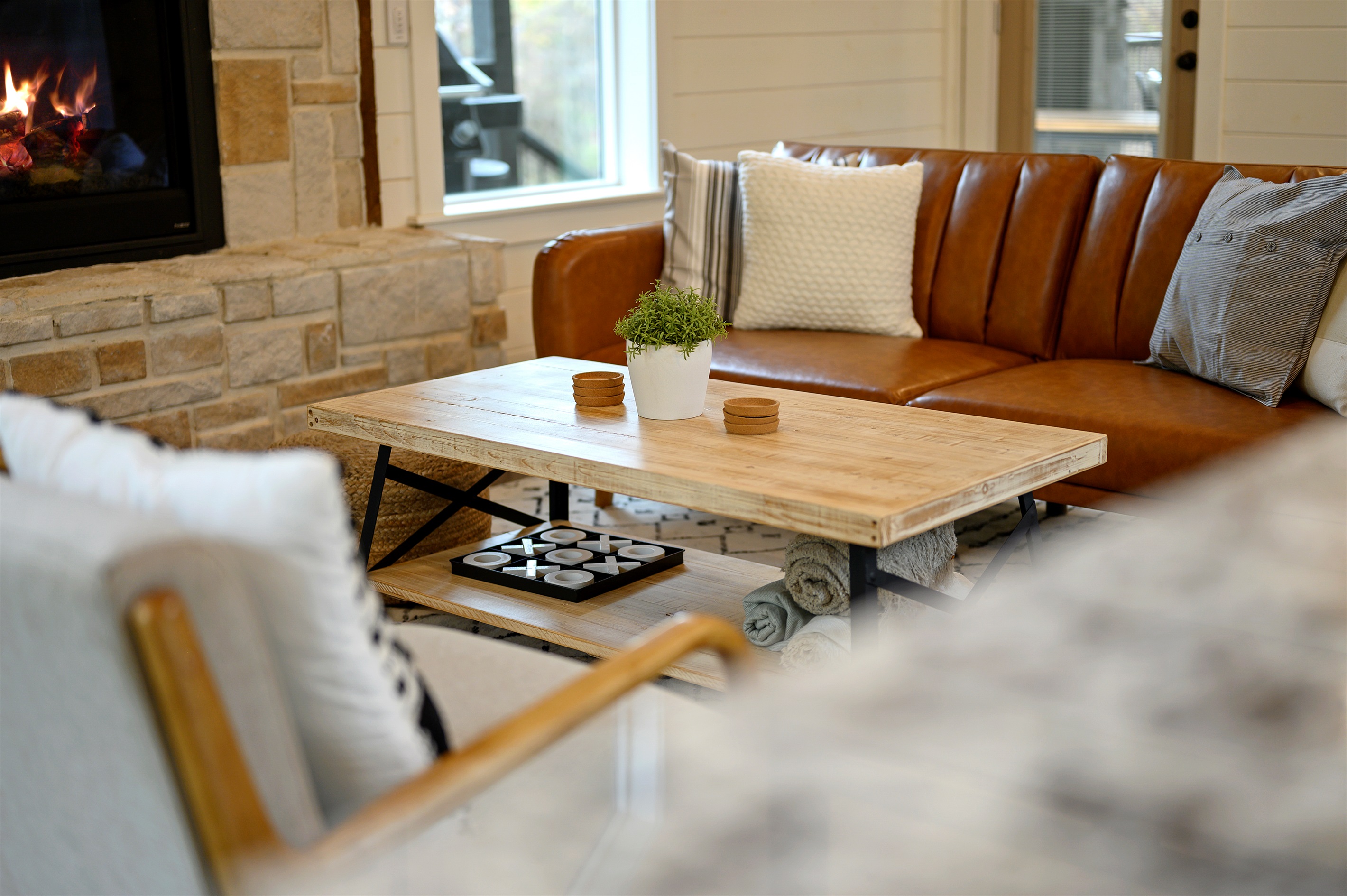 Board games on the table, snacks within reach, and cabin comfort doing what it does best.