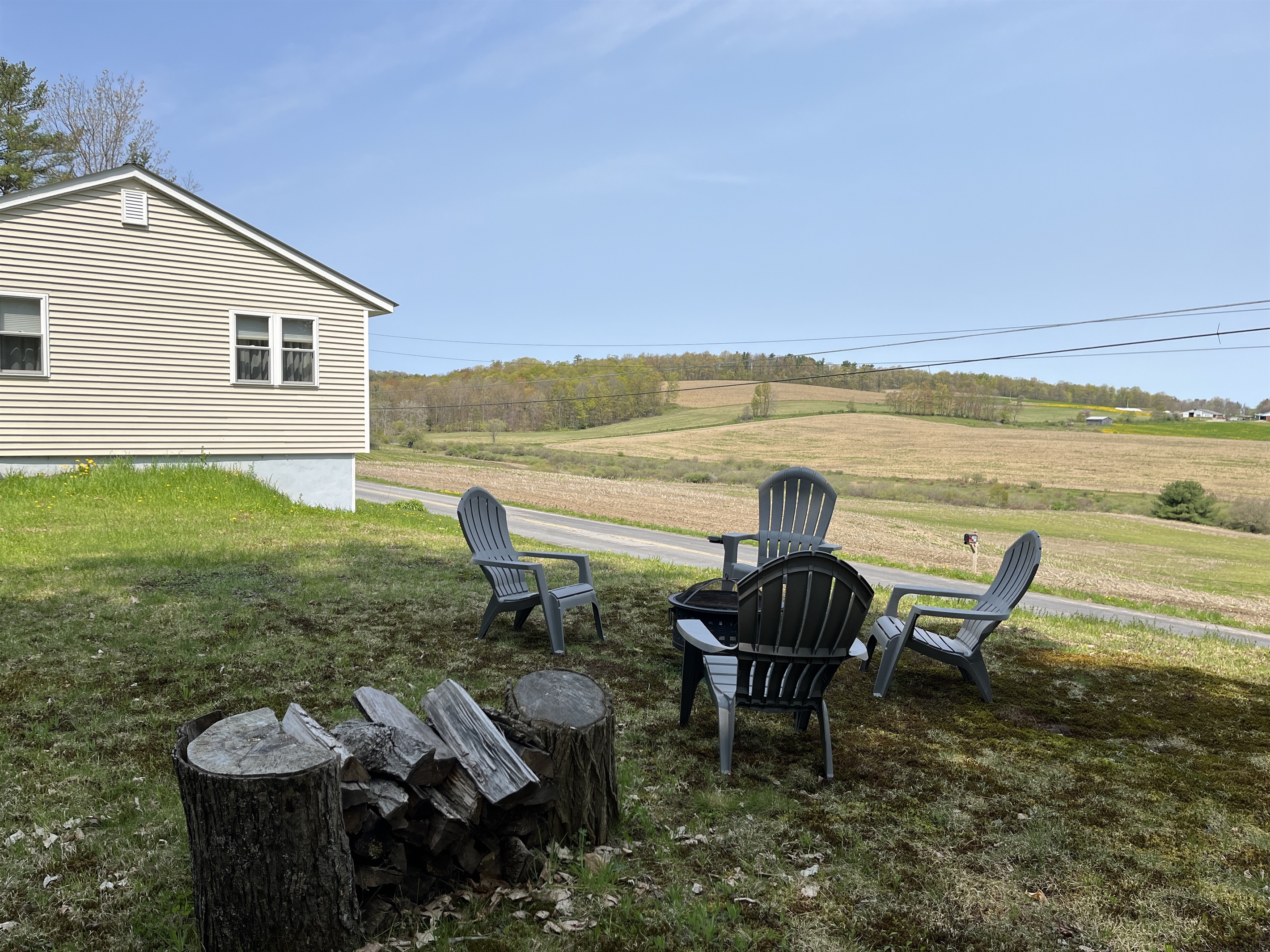 Fire pit with views of the rolling hills