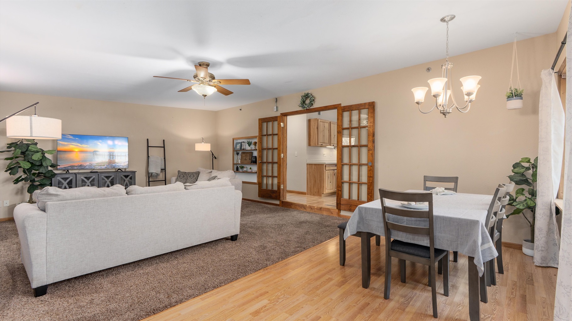 The living room, dining room, kitchen and jacuzzi bath are upstairs.