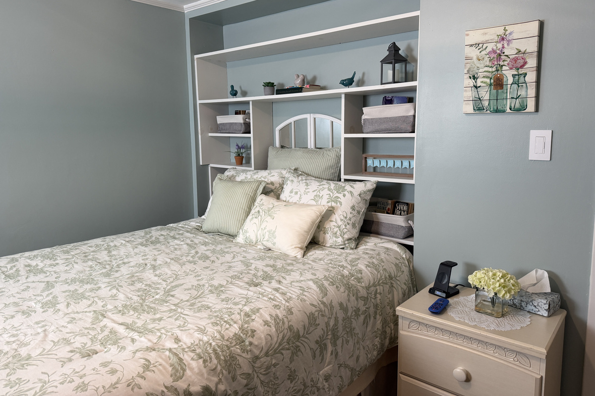 1st Floor Queen bedroom #2