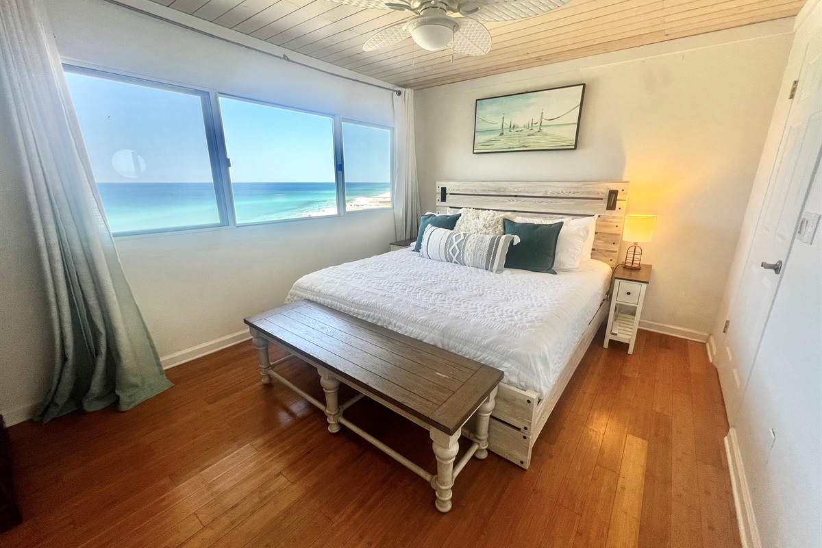 Main Floor King Bed
