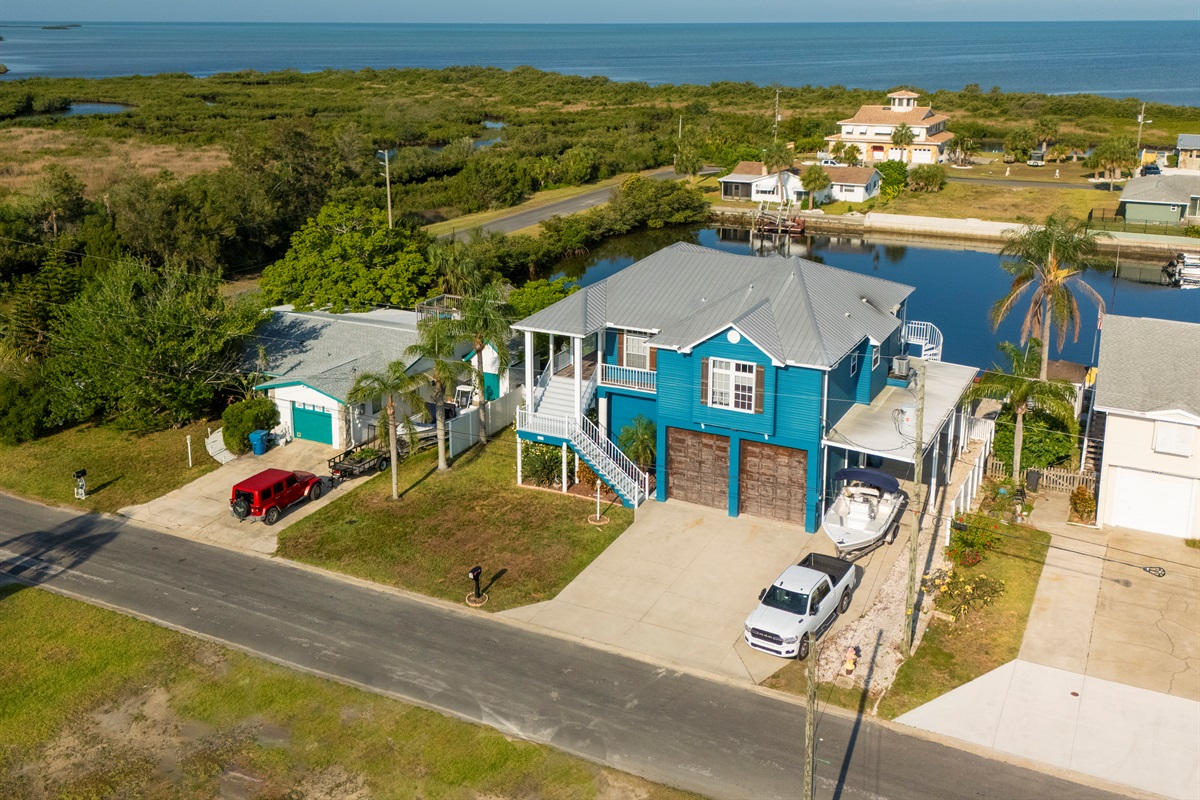 Front with canal, gulf and Rock Creek