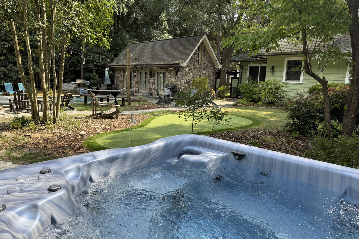Brand New Stand Alone 8 person hot tub available 24/7 year round.