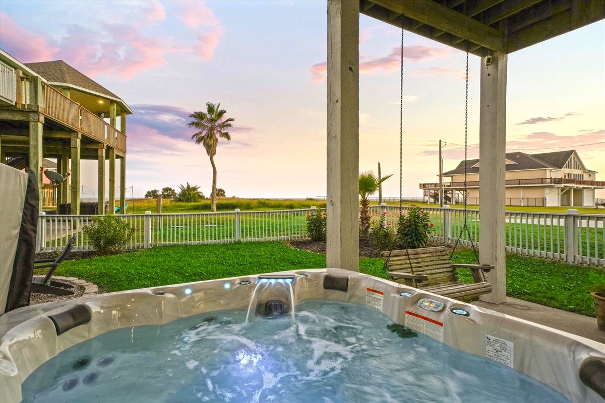 6798f973be044e618aec0f573451a110 Large | Beachhouse | Texas | TX | Vacation Homes | Galveston | Crystal Beach | Kokomo | Breezy Days | Beachfront Elegance | Sunrise Serenity | Southern Sands Property Management, LLC