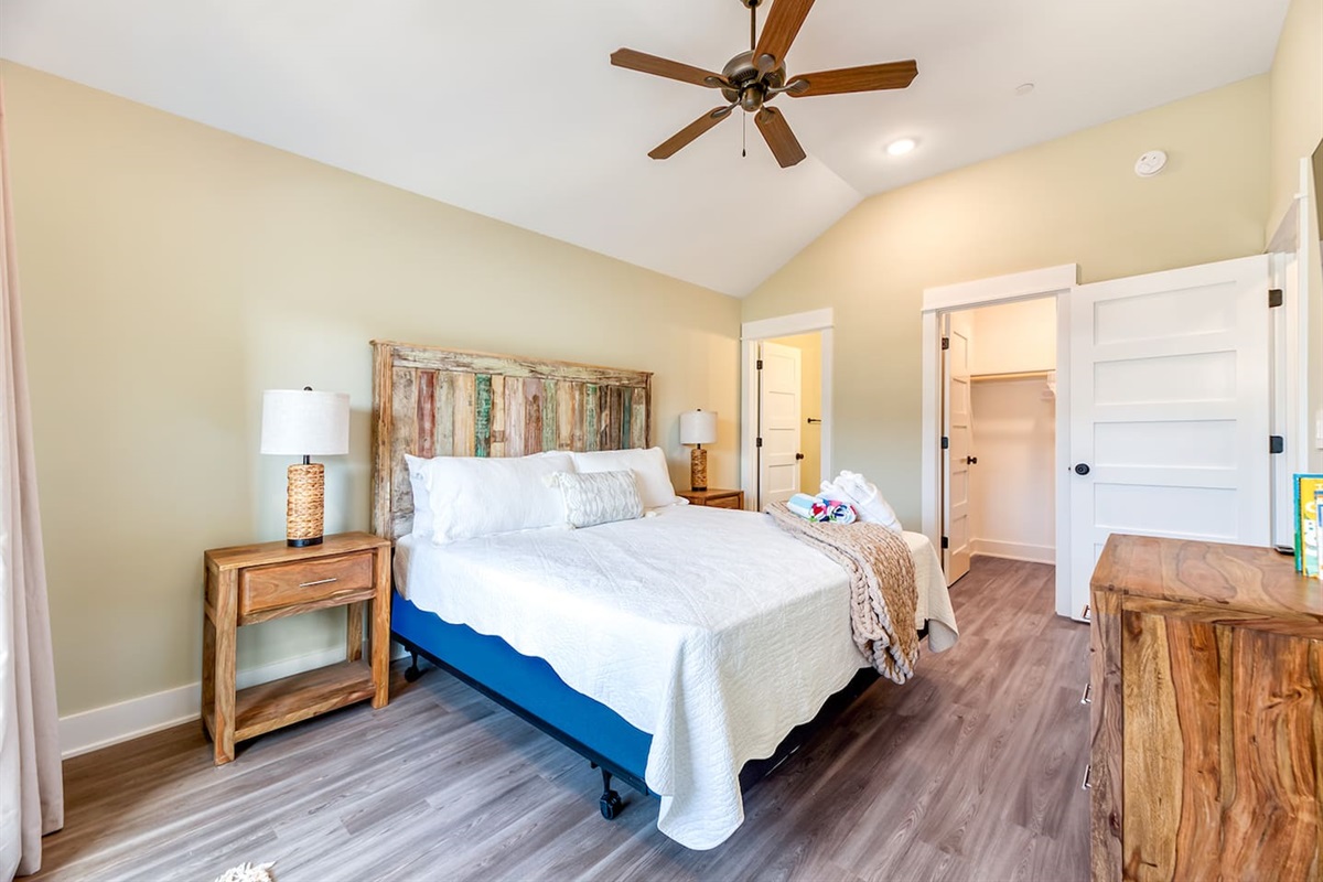 Master Bedroom features an ensuite Full Bathroom