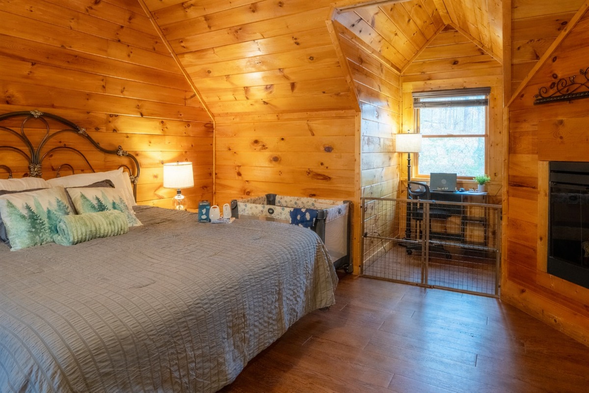 There is even ample room for your little one to sleep.