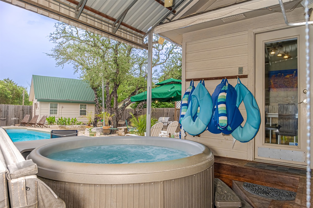 Hot tub area is covered so you may comfortable us in any weather. Totally private. Ceiling fan for use on hot summer nights Hot tub is clean, heated and ready for use all year round. Professionally maintained weekly.