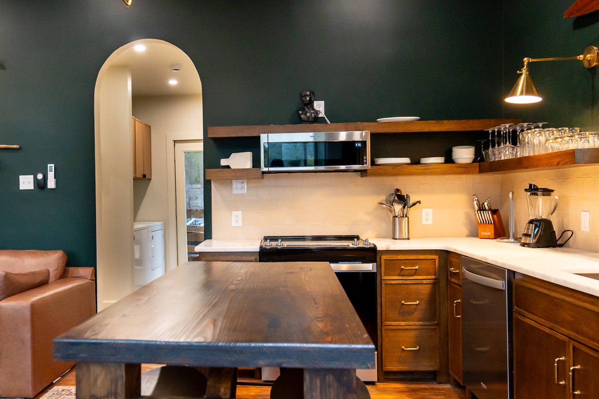 PawPaw's Full Stocked Kitchen