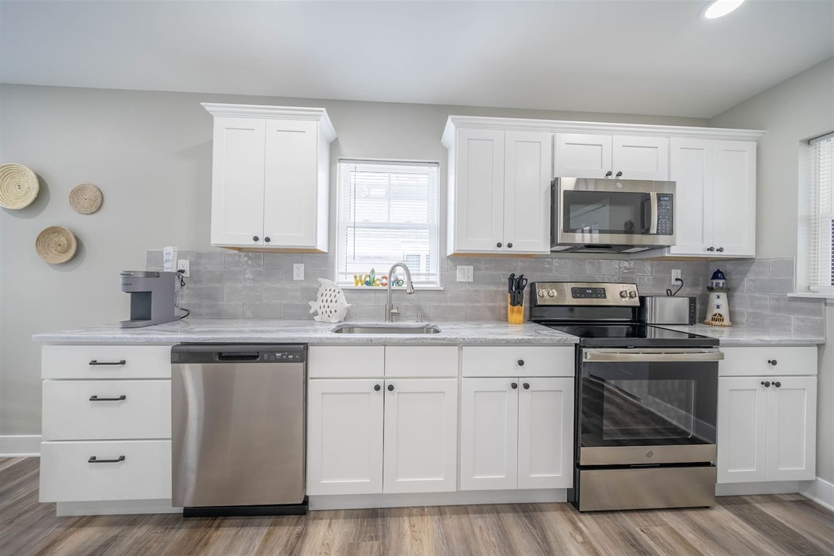 Find everything you need in our fully stocked kitchen