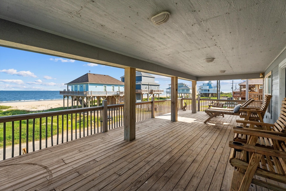 67ddfef4a59c42df8873f927481ec30e Large | Beachhouse | Texas | TX | Vacation Homes | Galveston | Crystal Beach | Kokomo | Breezy Days | Beachfront Elegance | Sunrise Serenity | Southern Sands Property Management, LLC