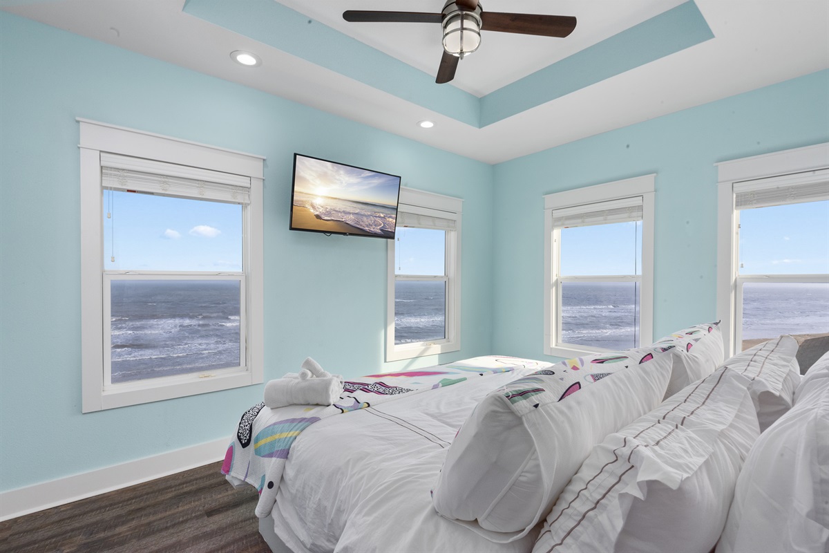 67df69b4956141b0ac0e5869fb1631e3 Large | Beachhouse | Texas | TX | Vacation Homes | Galveston | Crystal Beach | Kokomo | Breezy Days | Beachfront Elegance | Sunrise Serenity | Southern Sands Property Management, LLC