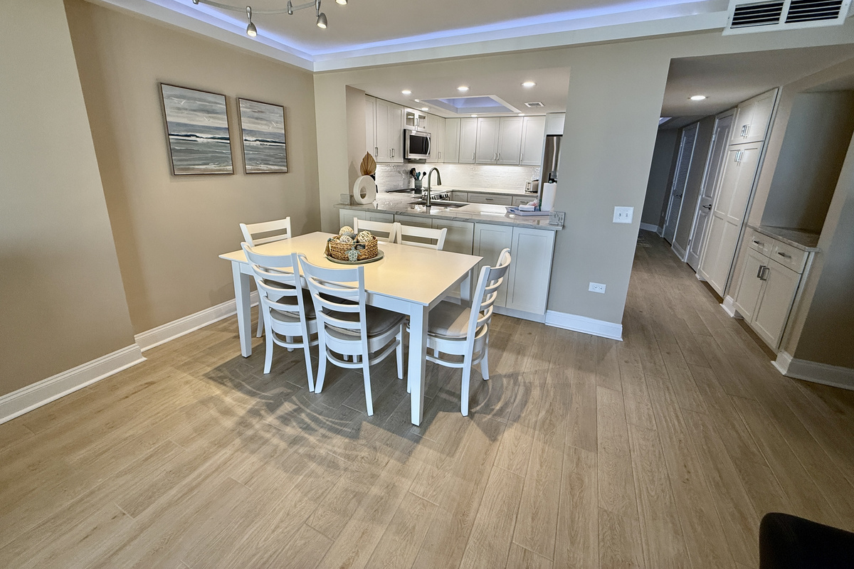 Spacious Dining Area
