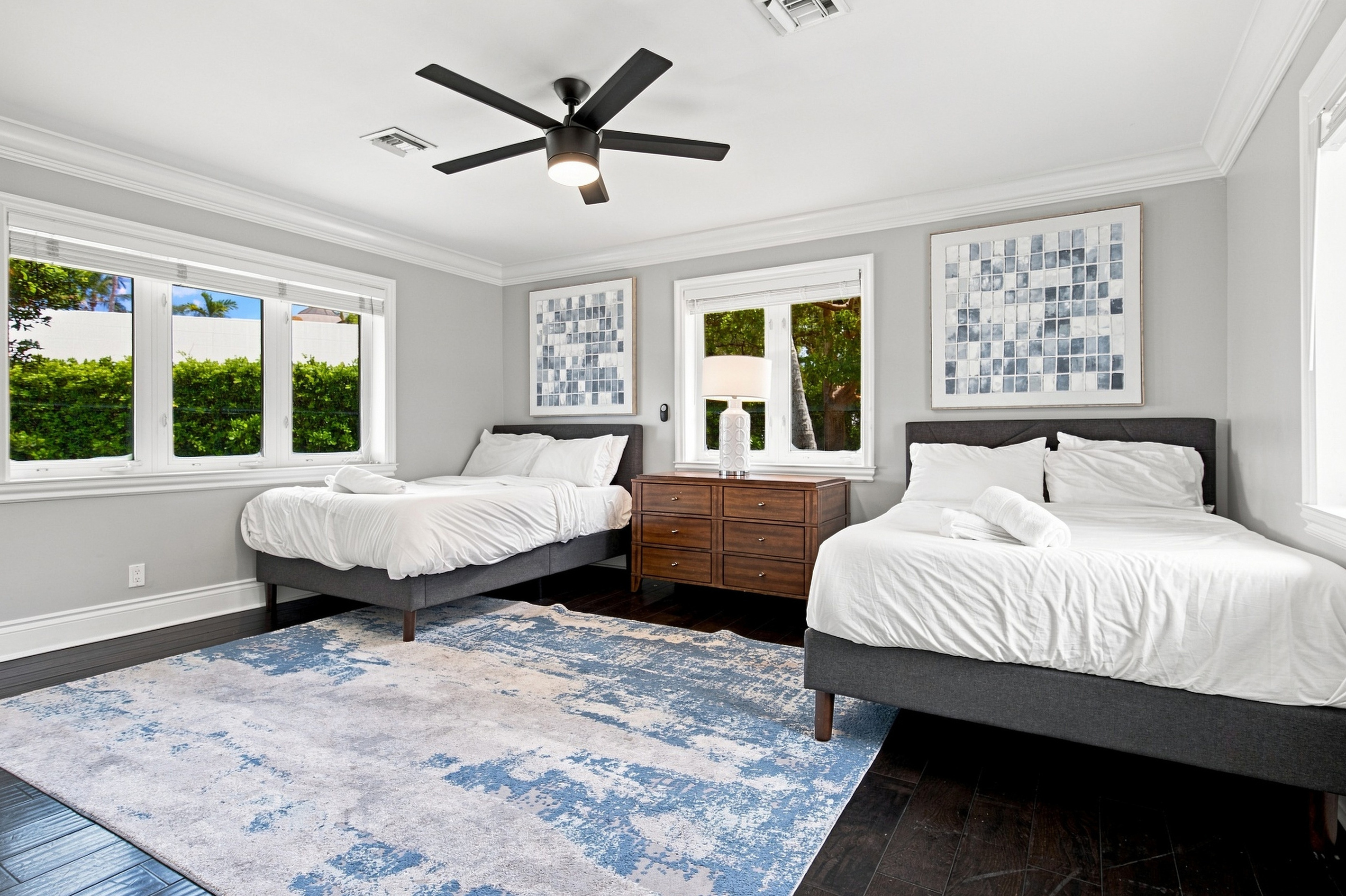 Double queen Bedroom with Private Bathroom