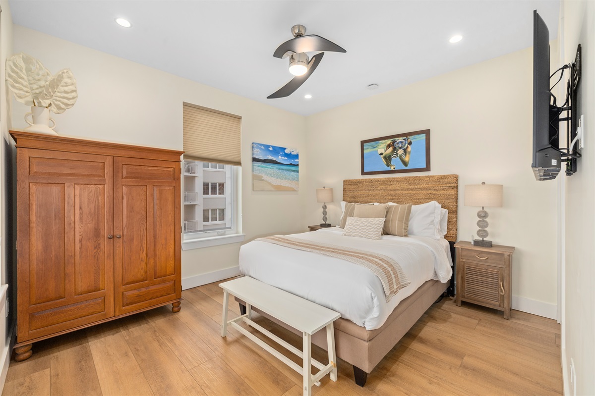 Queen bedroom with ensuite