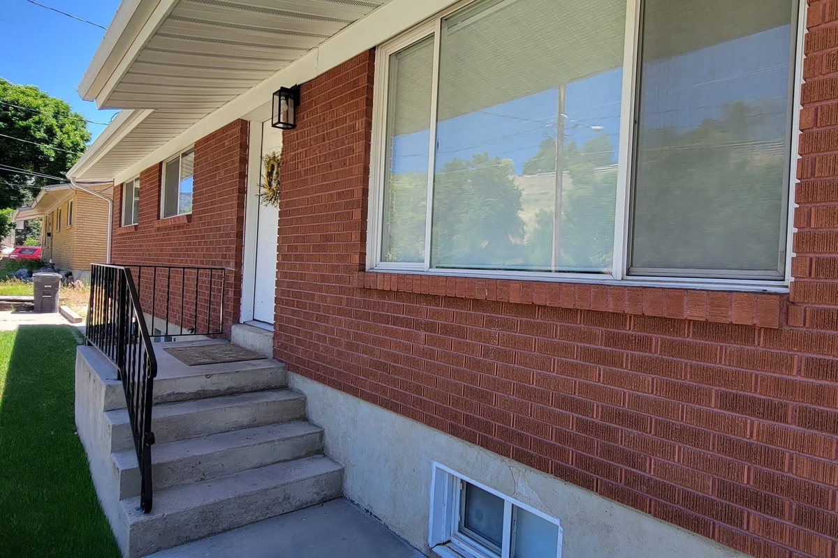 Exterior/Front door