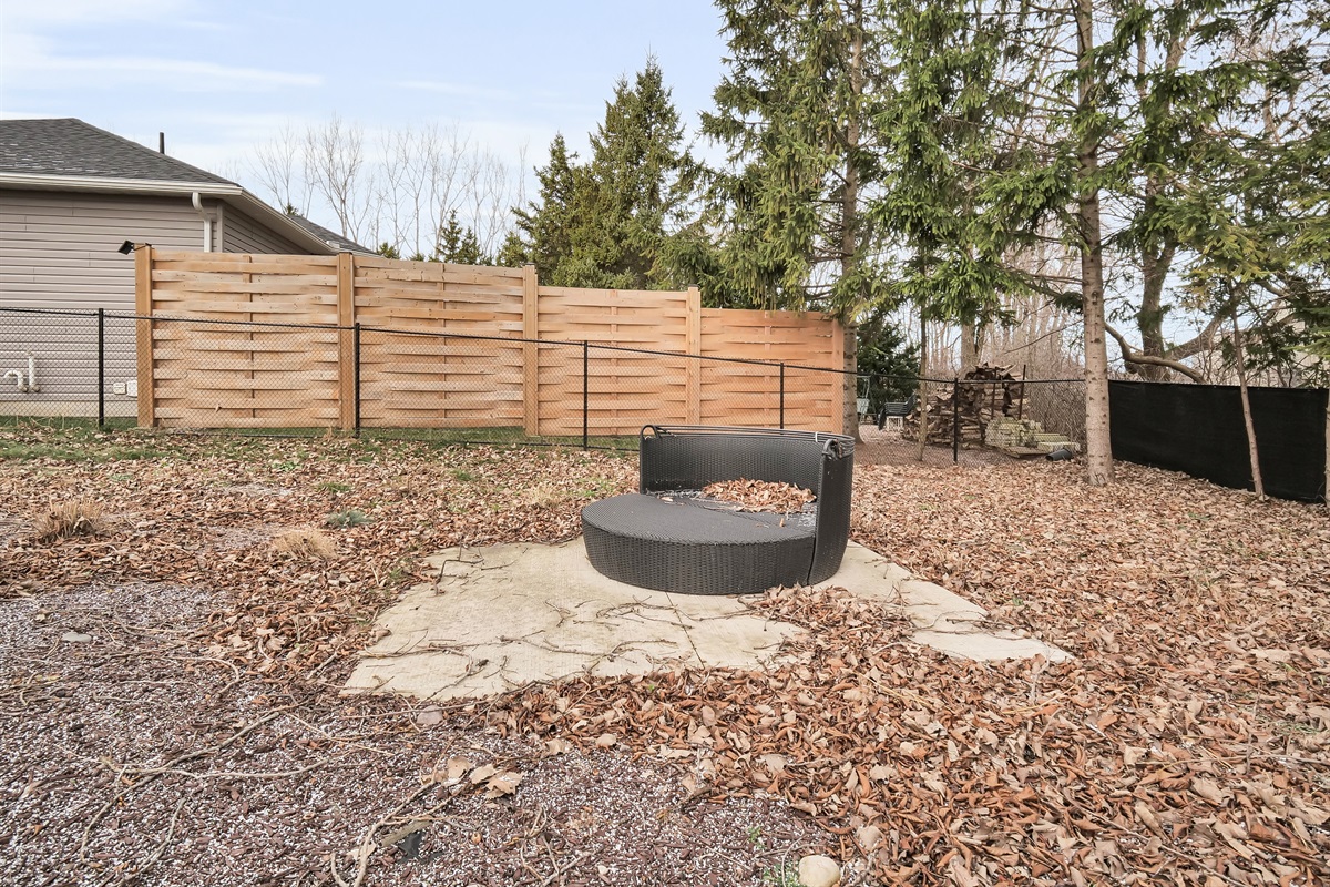     &ldquo;Evenings done right&mdash;firepit, stars, and good company&rdquo;