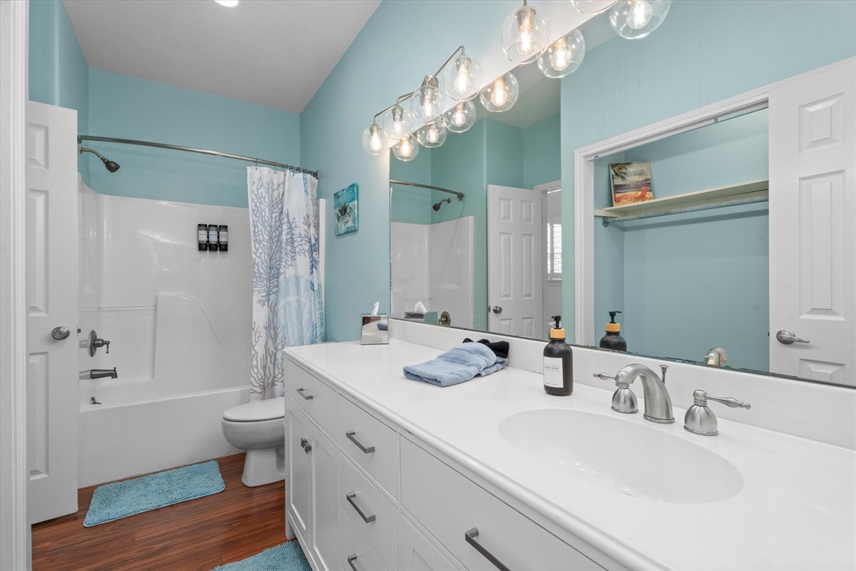 68260b1183c74f2eb2d842eea2e70ffc Large | Beachhouse | Texas | TX | Vacation Homes | Galveston | Crystal Beach | Kokomo | Breezy Days | Beachfront Elegance | Sunrise Serenity | Southern Sands Property Management, LLC
