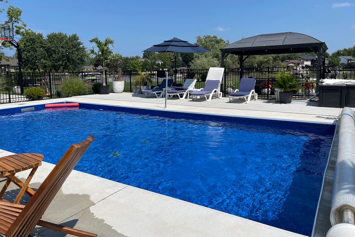 Pool with covered area