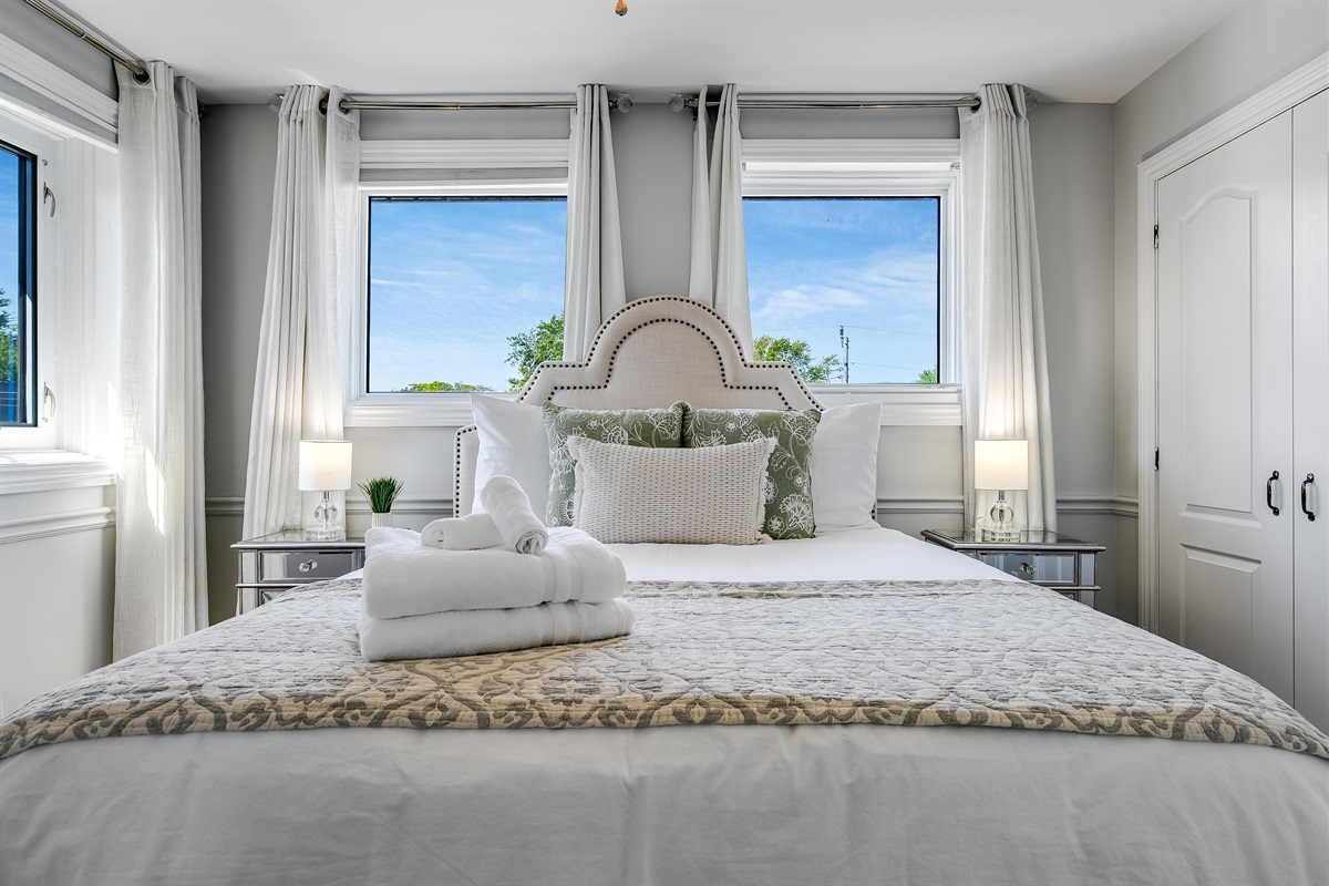 A Queen bed, and the perfect sunrise, make the best memories