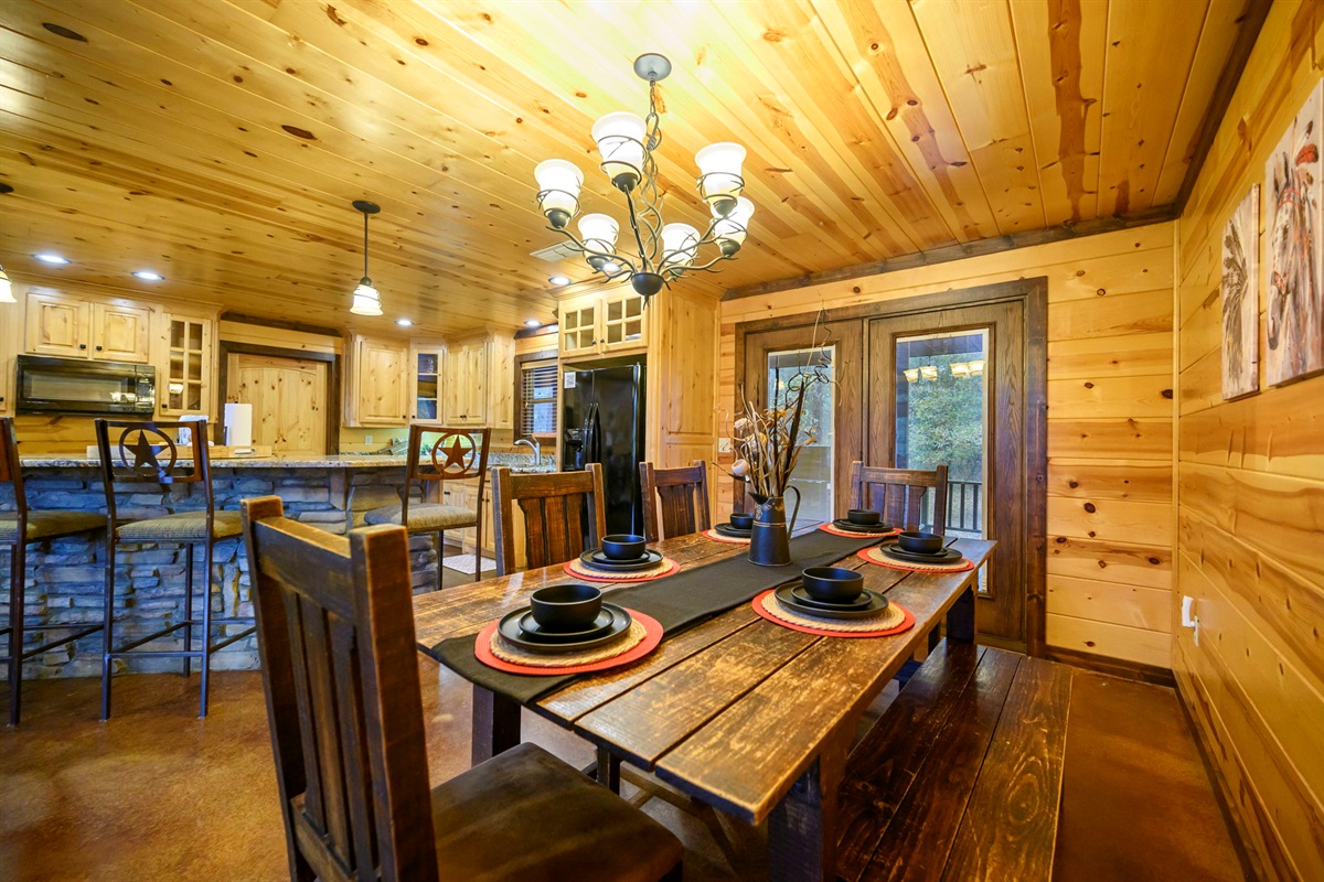 🍽️ Gather around for slow mornings and cozy dinners