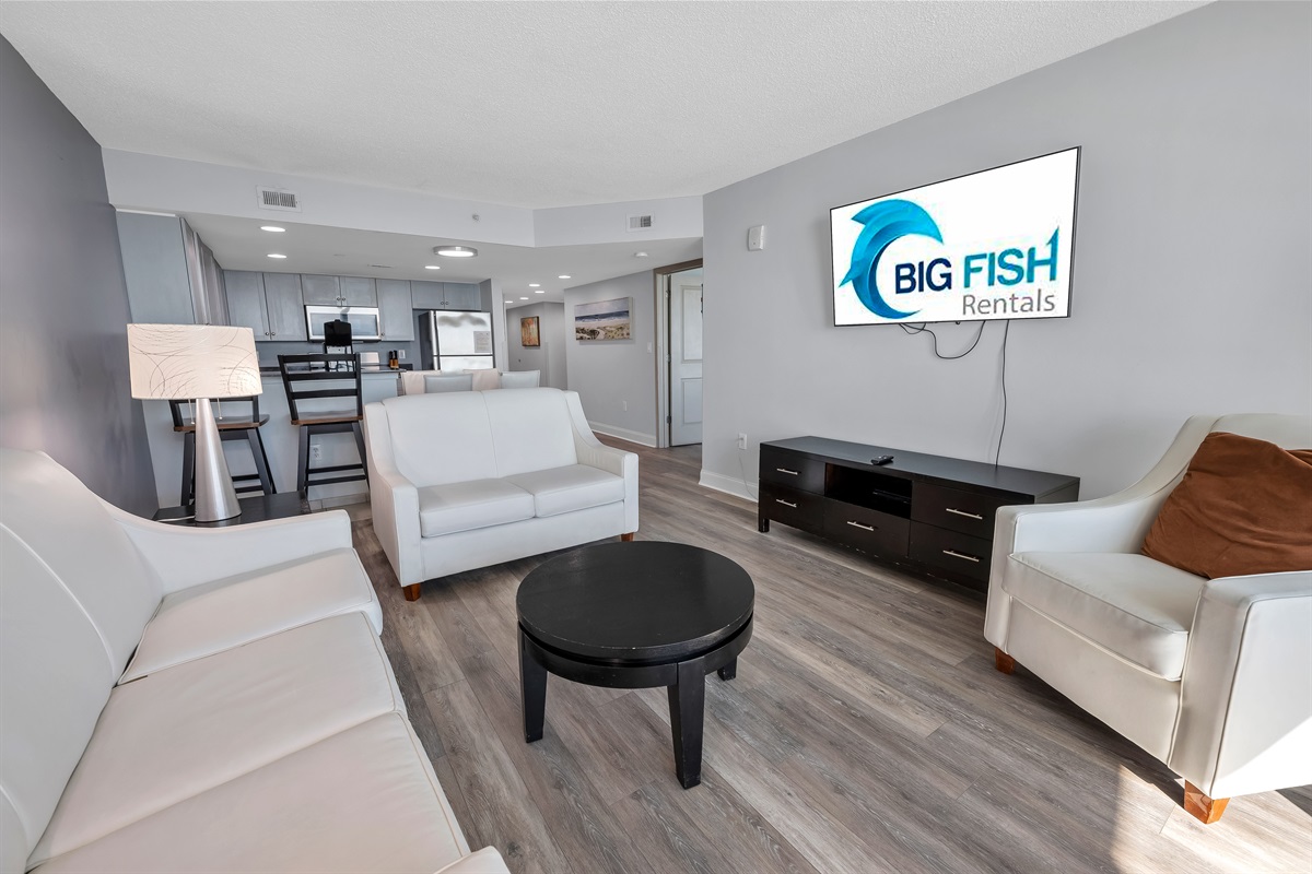 Amazing Living Room with Stunning Views🌊☀️