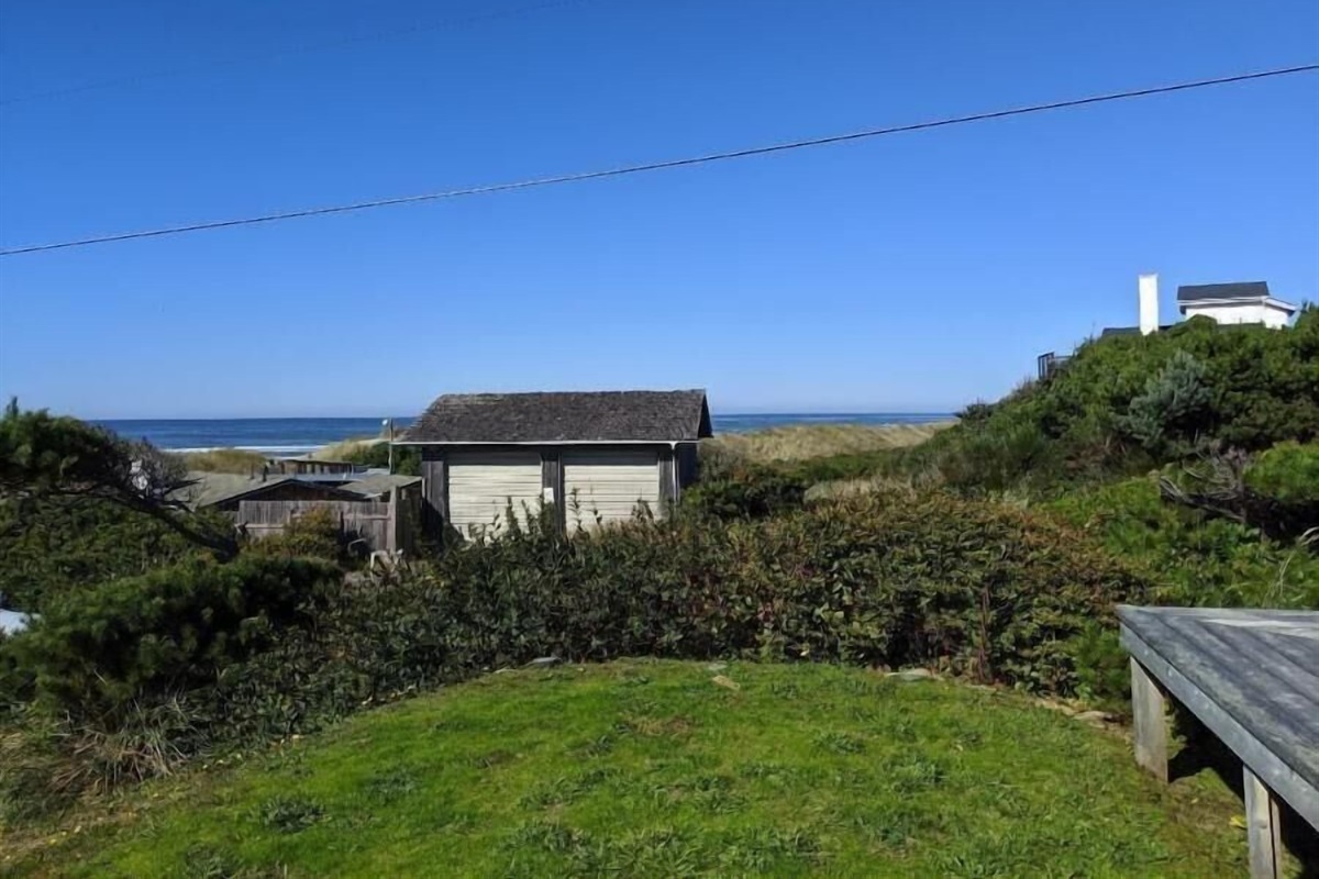 yard in front of west deck