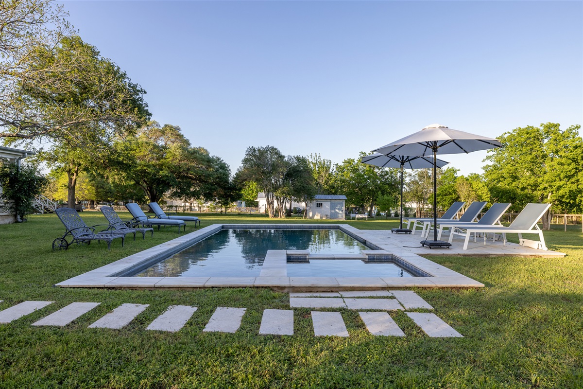 Shared Pool Liesel Farm