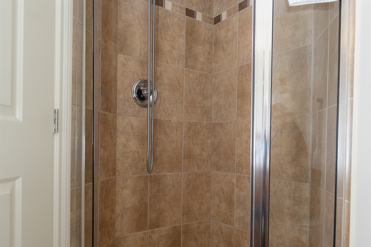 Yes! a 2nd bathroom in Unit A for your convenience. Shampoo, Conditioner and Body wash included. Linens provided.