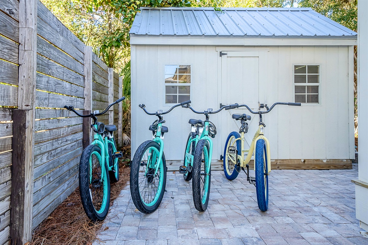 Four YOLO beach cruisers bikes included—ride the coast with style! 🚲