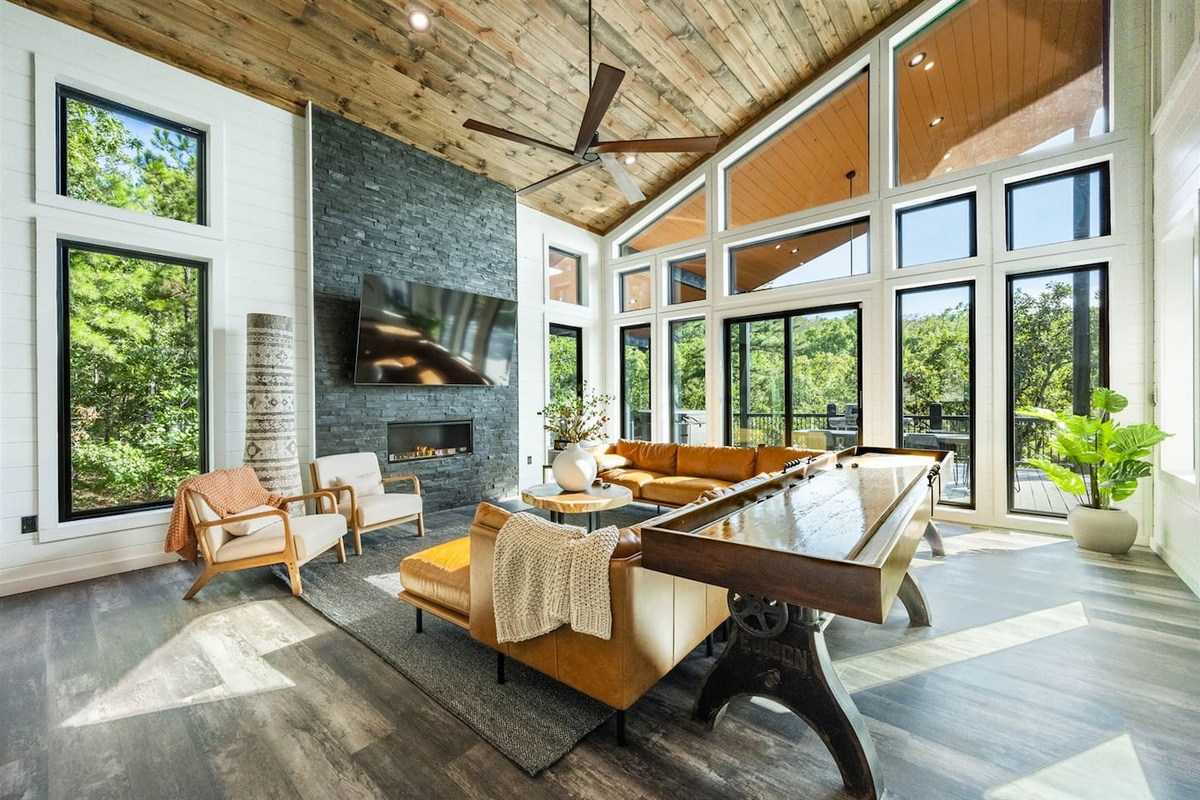 So many windows to enjoy the gorgeous view