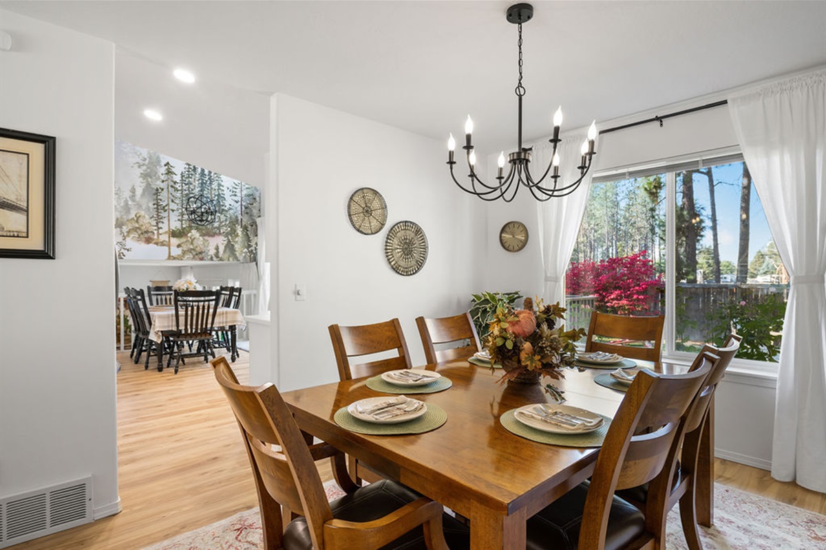 Dining room can accomadate up to 12 with place settings for both children and adults.