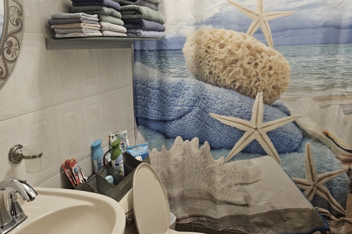 First floor bath 1